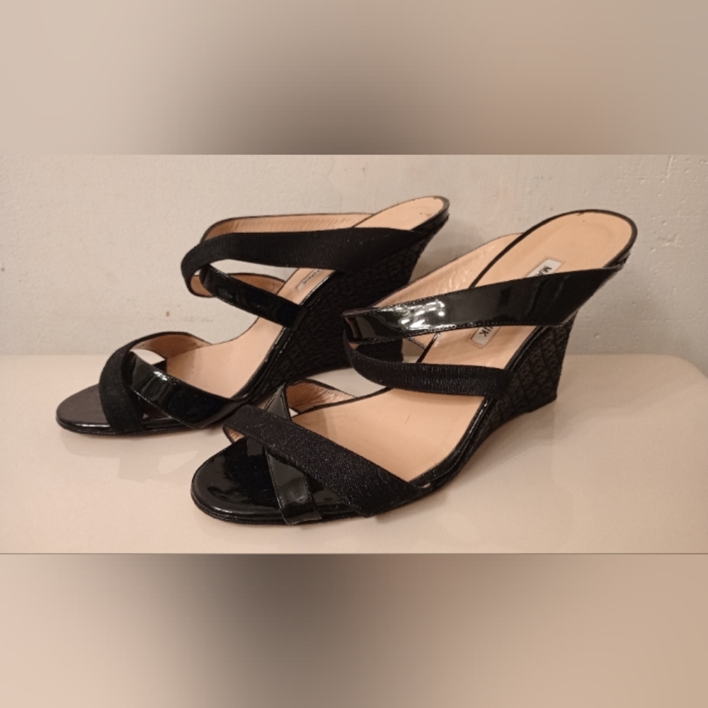 SALE Manolo Blahnik Black Sandals - Picture 1 of 14